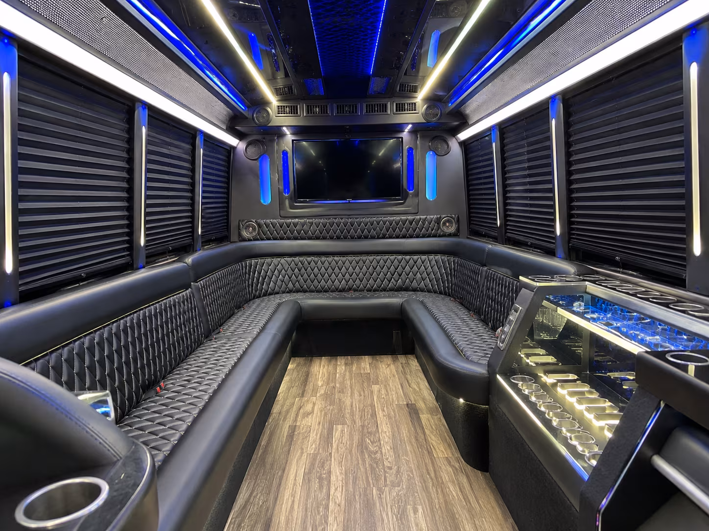 bachelor and bachelorette party buses in mobile