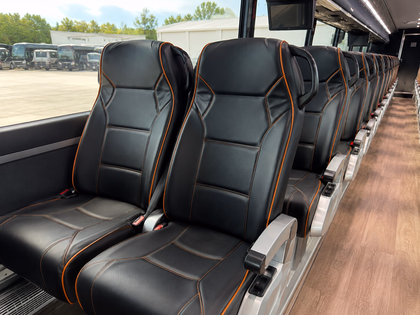 shuttle services for airline crews and airport staff in mobile
